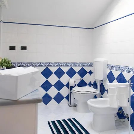 Tranquil Elegance In Appartamento
